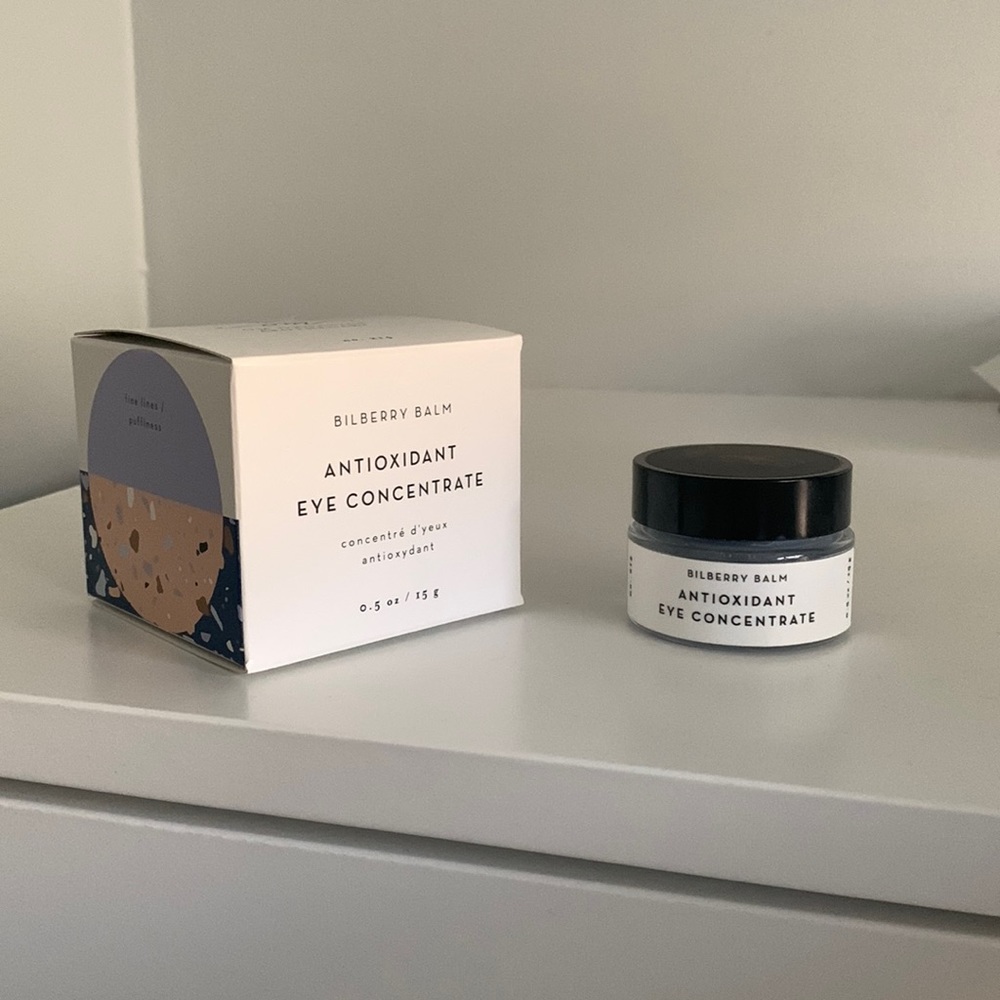 Om Organics Antioxidant Eye Cream Concentrate Bilberry Balm
